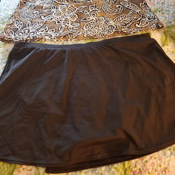 Brown Flowered Two Piece Swimsuit - Picture 9 of 10